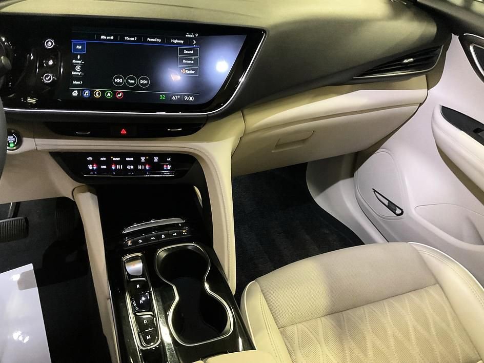 Used 2023 Buick Envision Avenir image 5