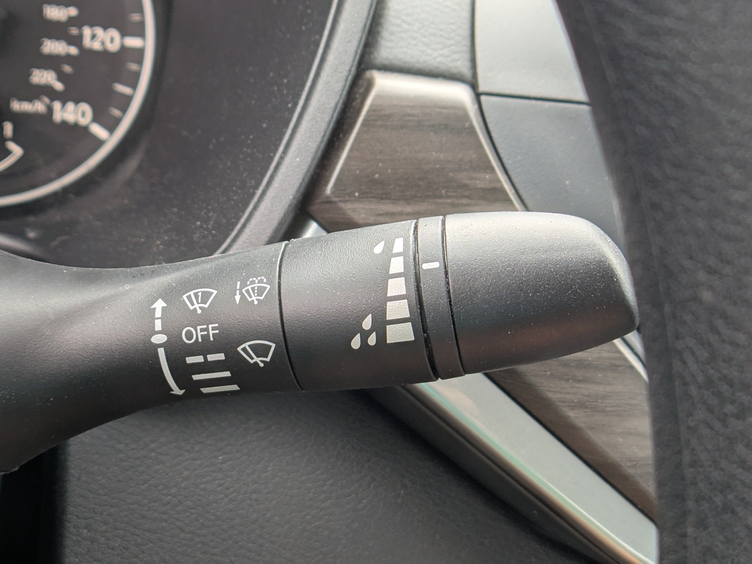 Used 2025 Nissan Altima 2.5 SV AWD/4WD image 29