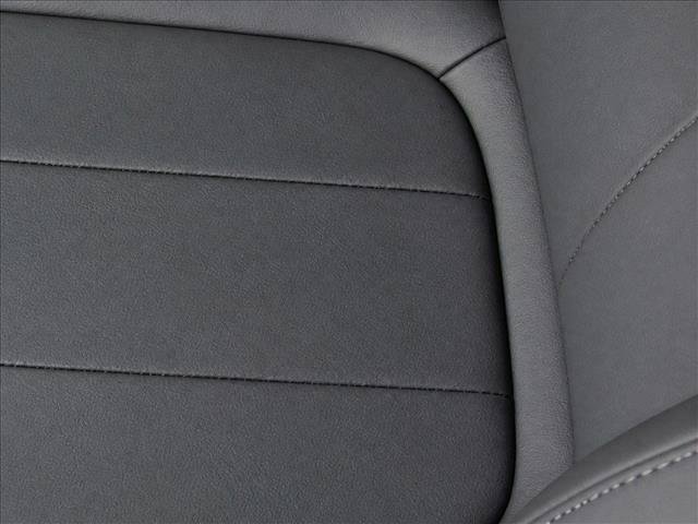 Used 2026 Mercedes-Benz GLB 250 image 24