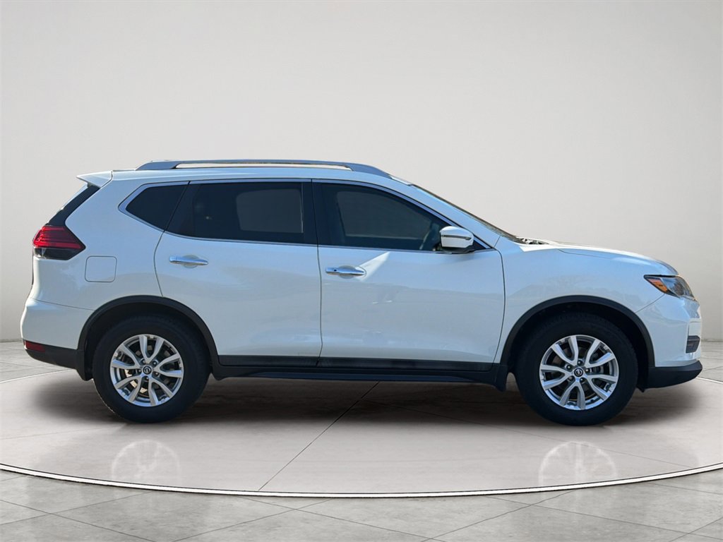 Used 2017 Nissan Rogue SV image 14
