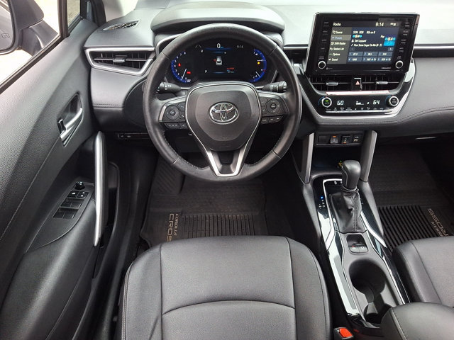 Used 2022 Toyota Corolla Cross XLE FWD image 11