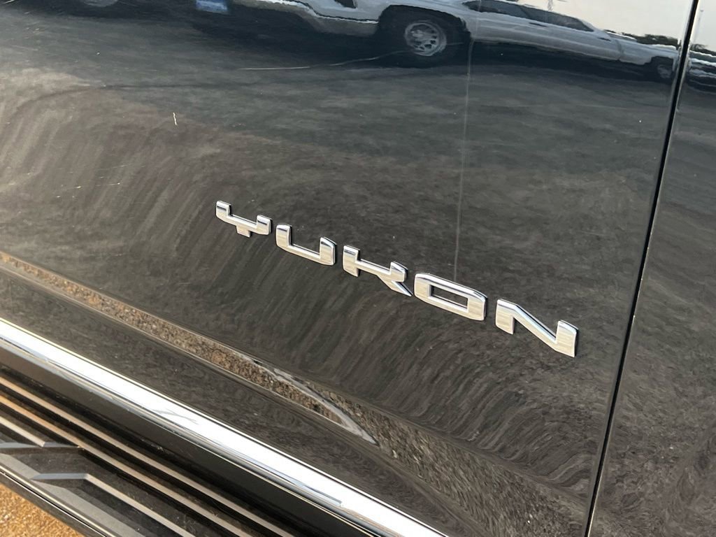 Used 2023 GMC Yukon SLT image 10