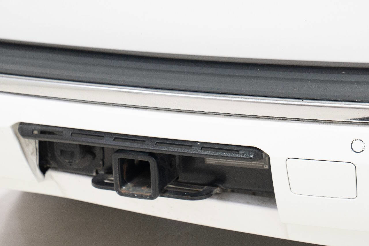 Used 2015 Chevrolet Suburban LTZ image 20