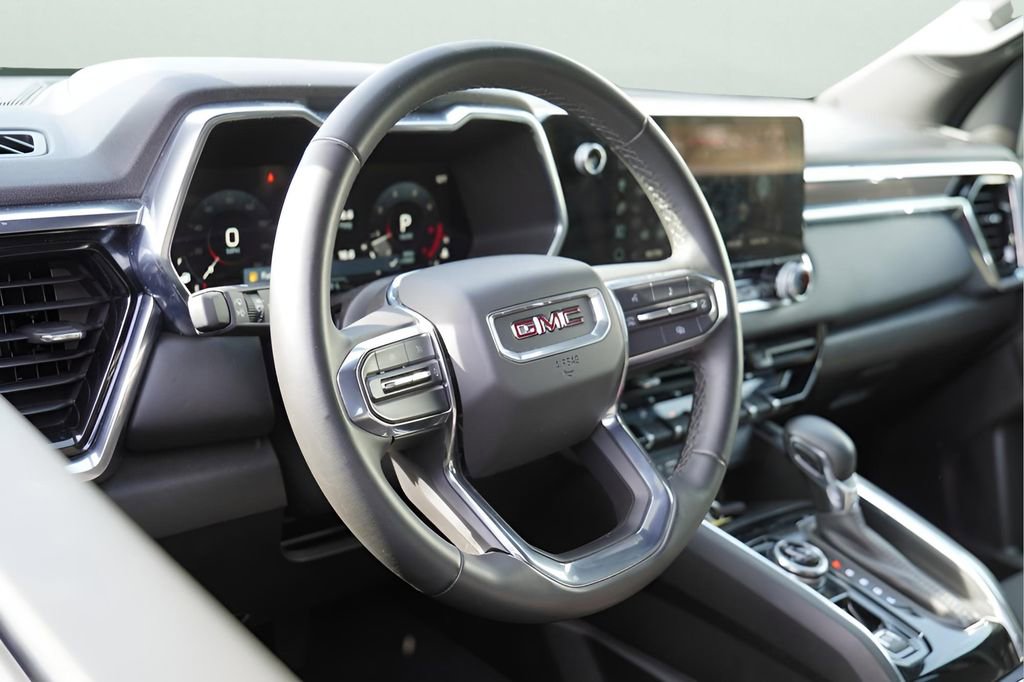 Used 2025 GMC Canyon Elevation w/ Convenience Package image 12