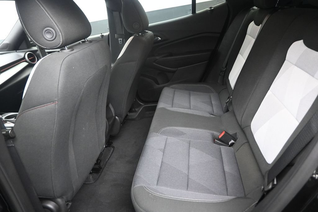 Used 2025 Chevrolet Trax RS w/ Driver Confidence Package FWD image 14