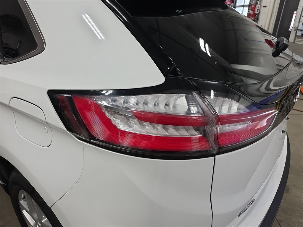 Used 2024 Ford Edge SEL image 32