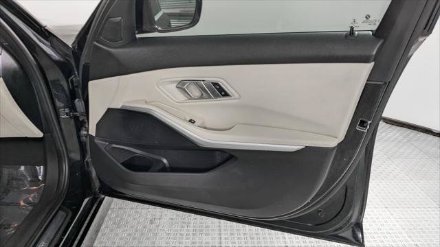 Used 2020 BMW 330i Sedan w/ Convenience Package RWD image 22