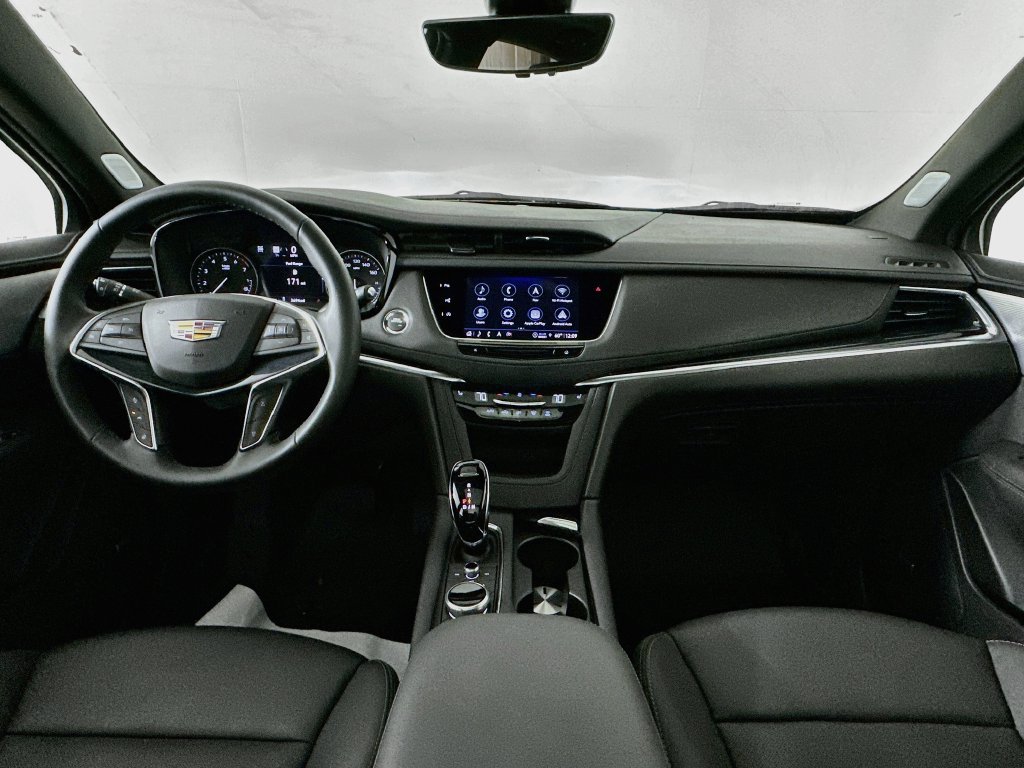 New 2026 Cadillac XT5 Premium Luxury w/ LPO, Floor Liner Package AWD/4WD image 28