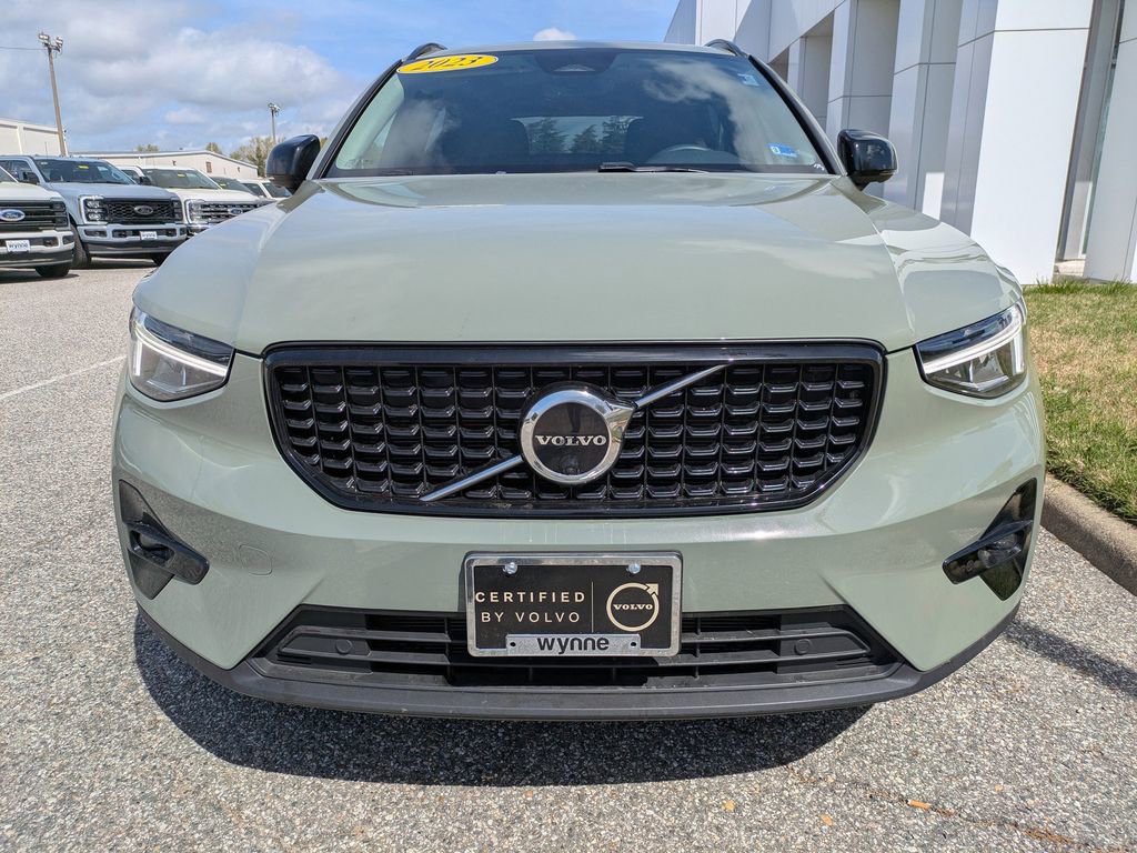 Certified 2023 Volvo XC40 B5 Plus w/ Driver Assist Package image 8