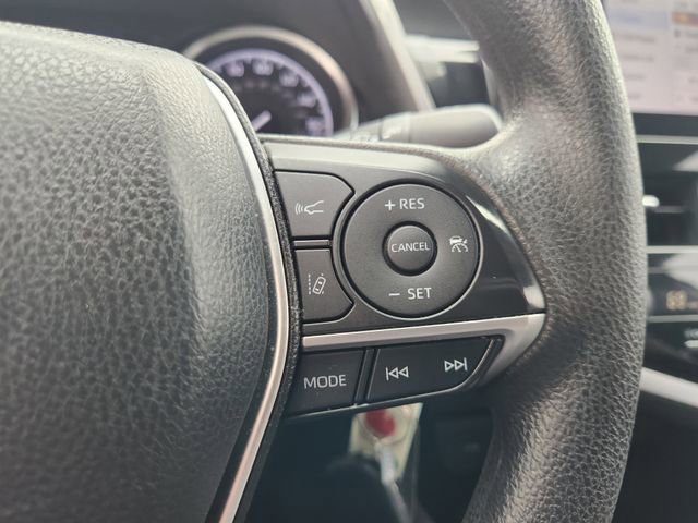 Certified 2022 Toyota Camry LE image 27