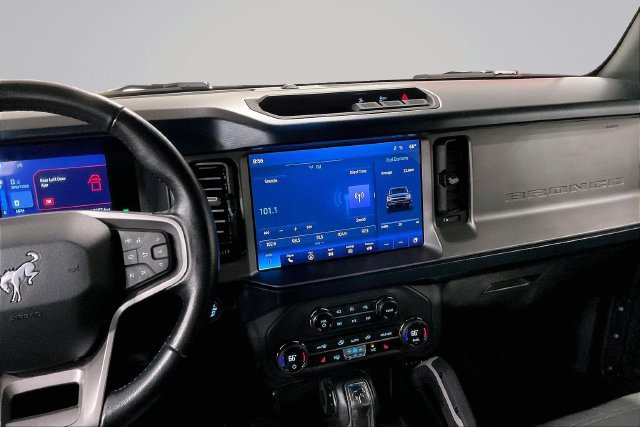 Used 2023 Ford Bronco Outer Banks AWD/4WD image 8
