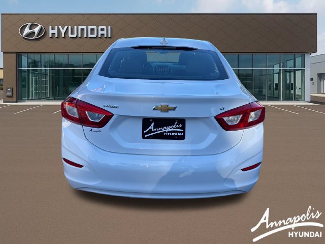 Used 2016 Chevrolet Cruze LT w/ Sun And Sound Package FWD image 4