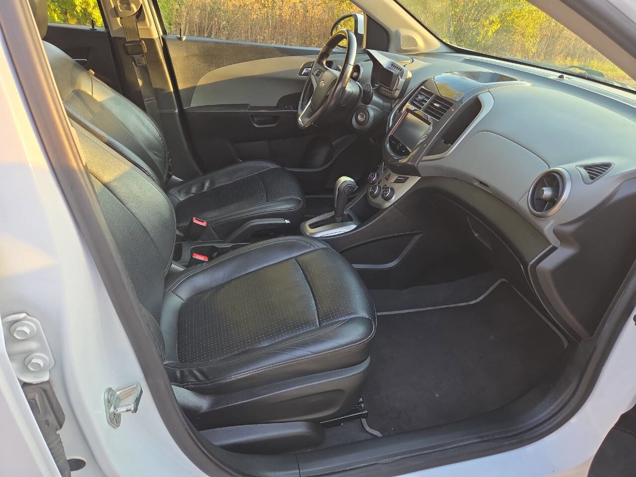 Used 2014 Chevrolet Sonic LTZ image 14