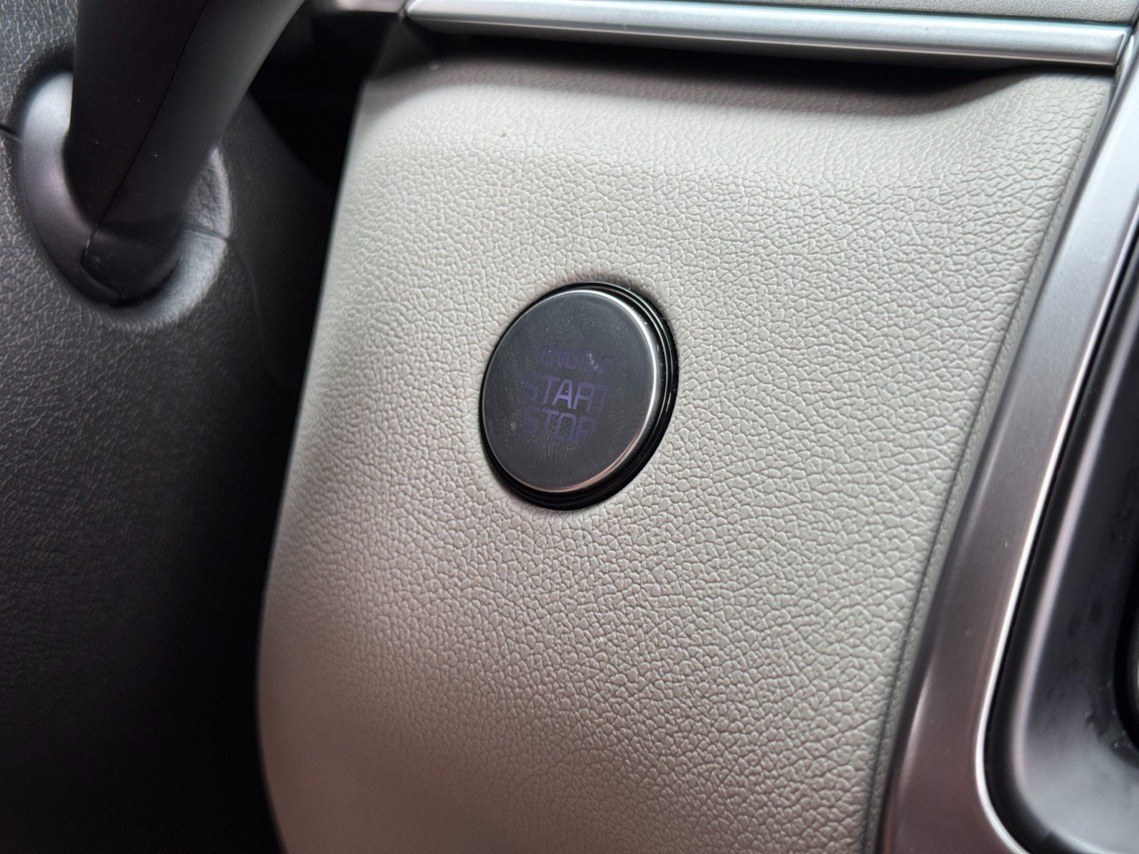 Used 2023 Kia Sorento S w/ Panoramic Sunroof Package FWD image 22