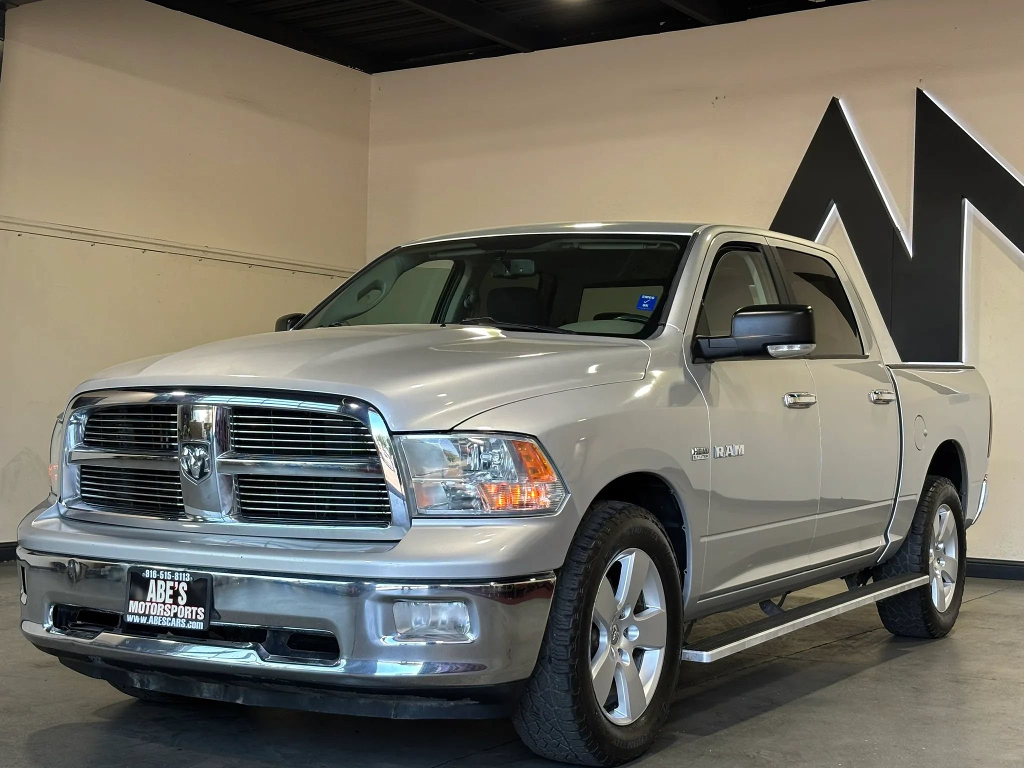 Used 2010 Dodge Ram 1500 Truck SLT w/ Big Horn Regional Pkg AWD/4WD image 1