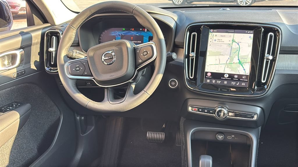 New 2026 Volvo XC40 B5 Core w/ Protection Package Premier AWD/4WD image 7