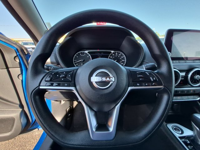 Used 2025 Nissan Sentra SV FWD image 19