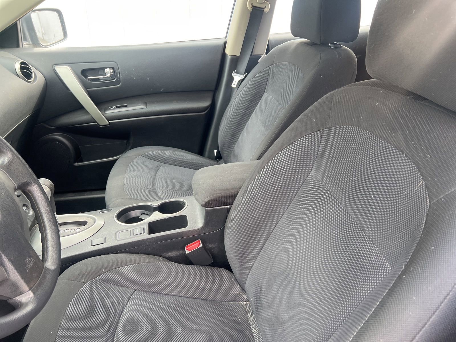 Used 2014 Nissan Rogue S image 8