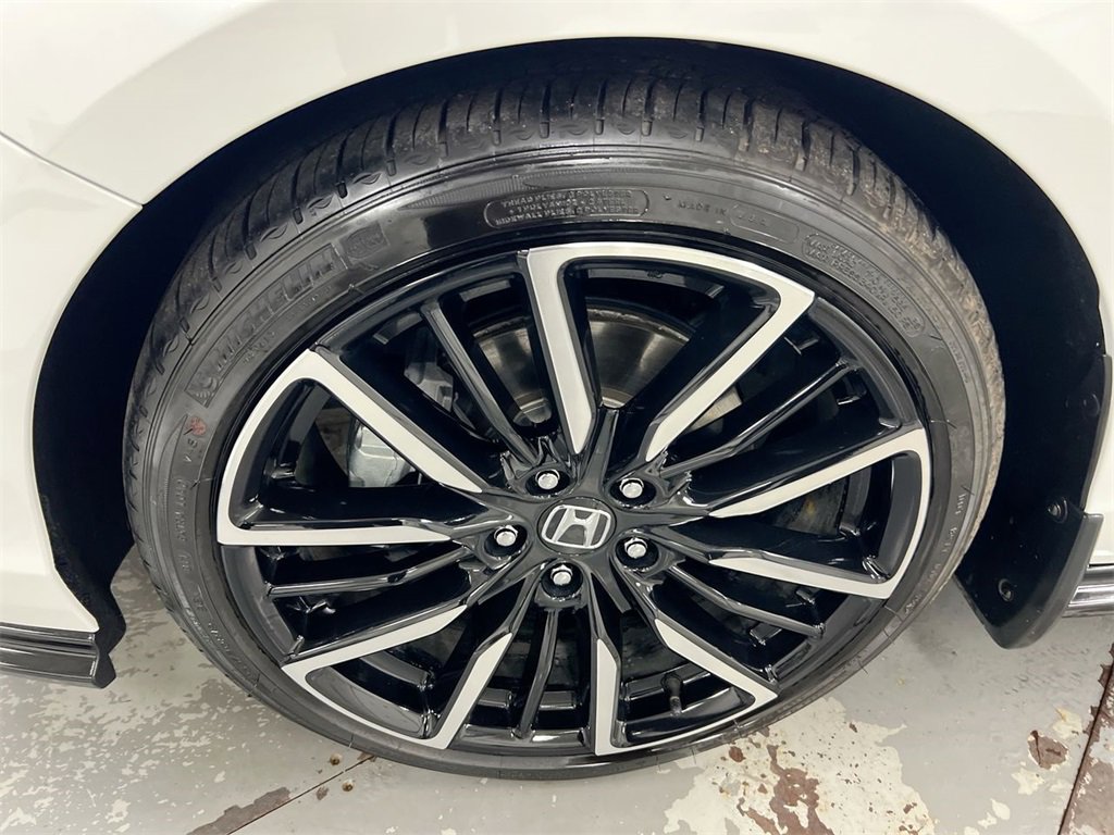 Used 2023 Honda Accord Touring image 25