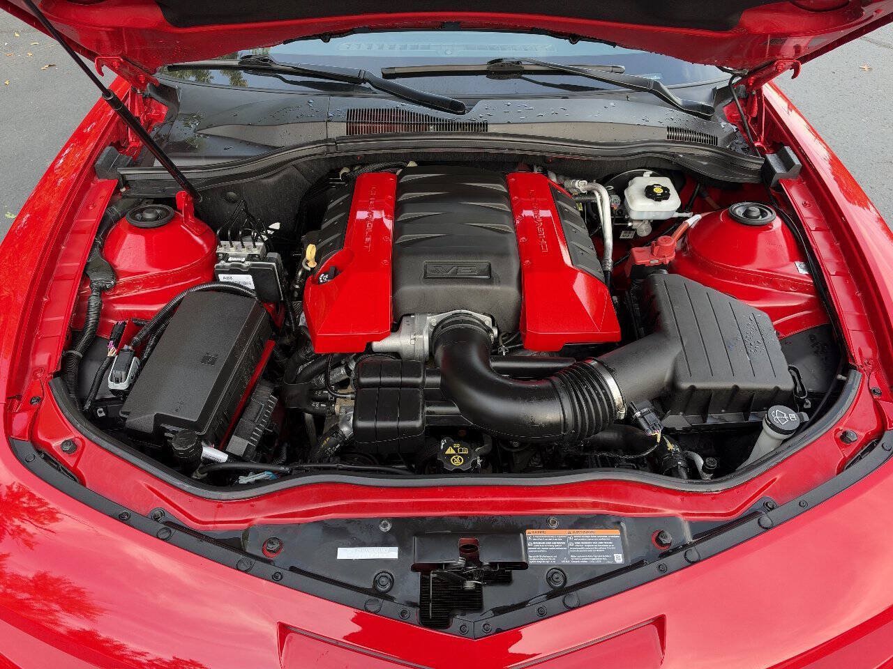 Used 2010 Chevrolet Camaro SS w/ LPO, Ground Effects Package RWD image 13