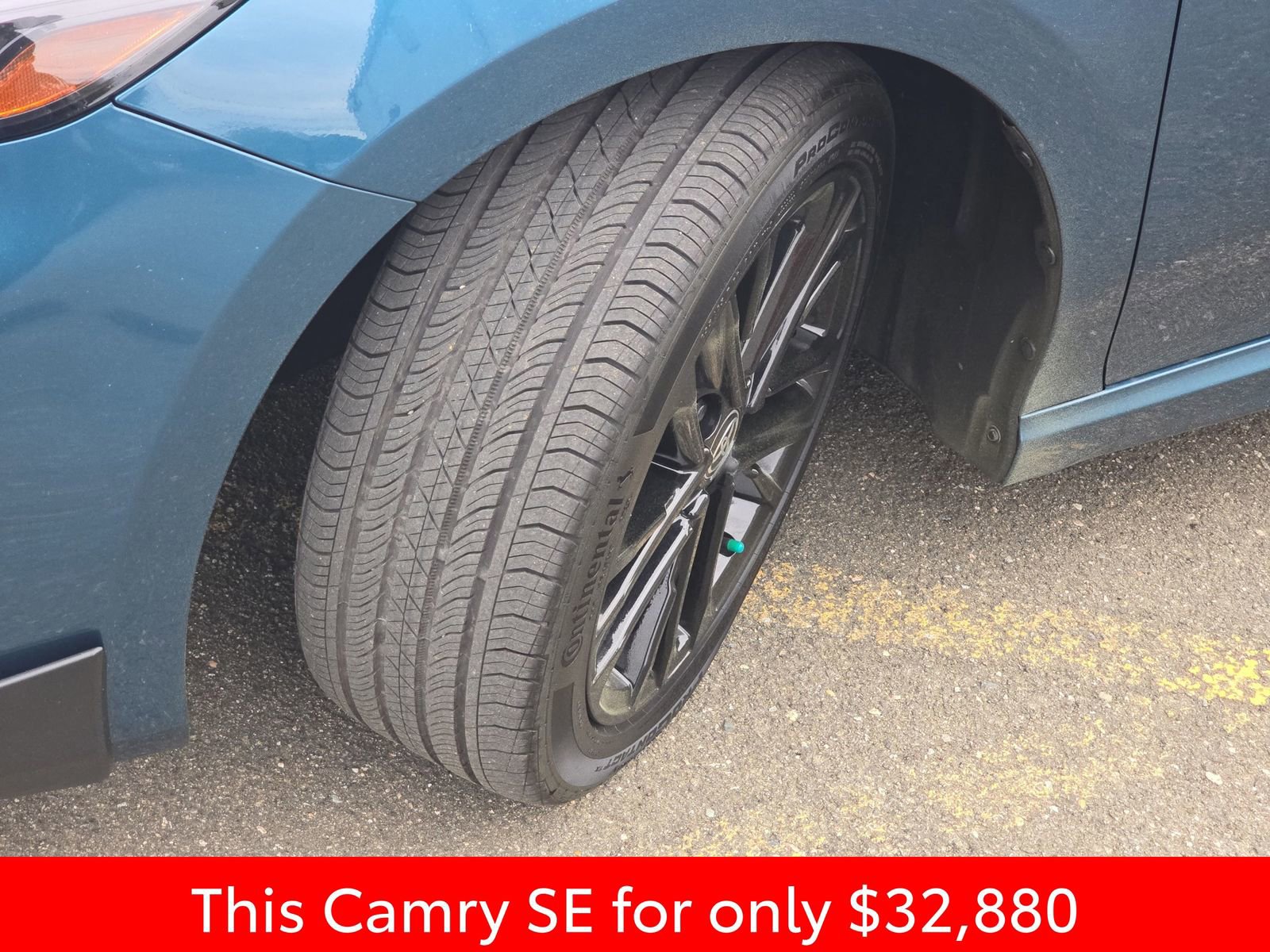 Used 2025 Toyota Camry SE w/ Convenience Package image 37