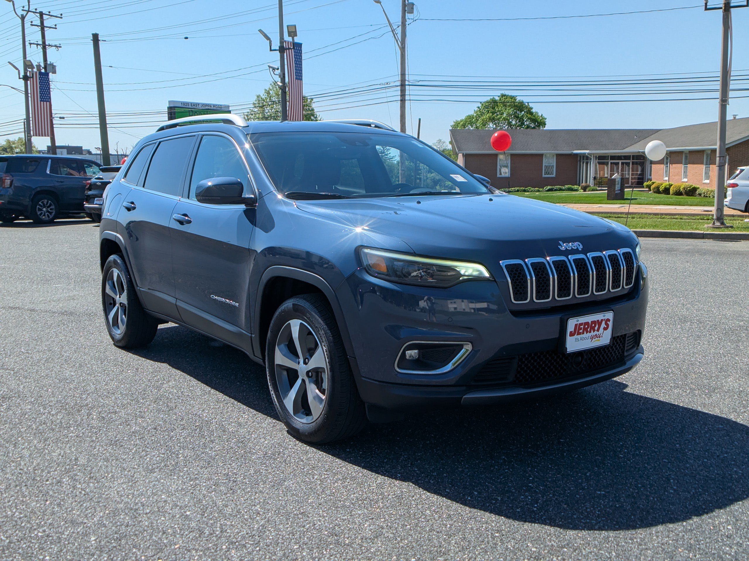 Used 2021 Jeep Cherokee Limited AWD/4WD image 2