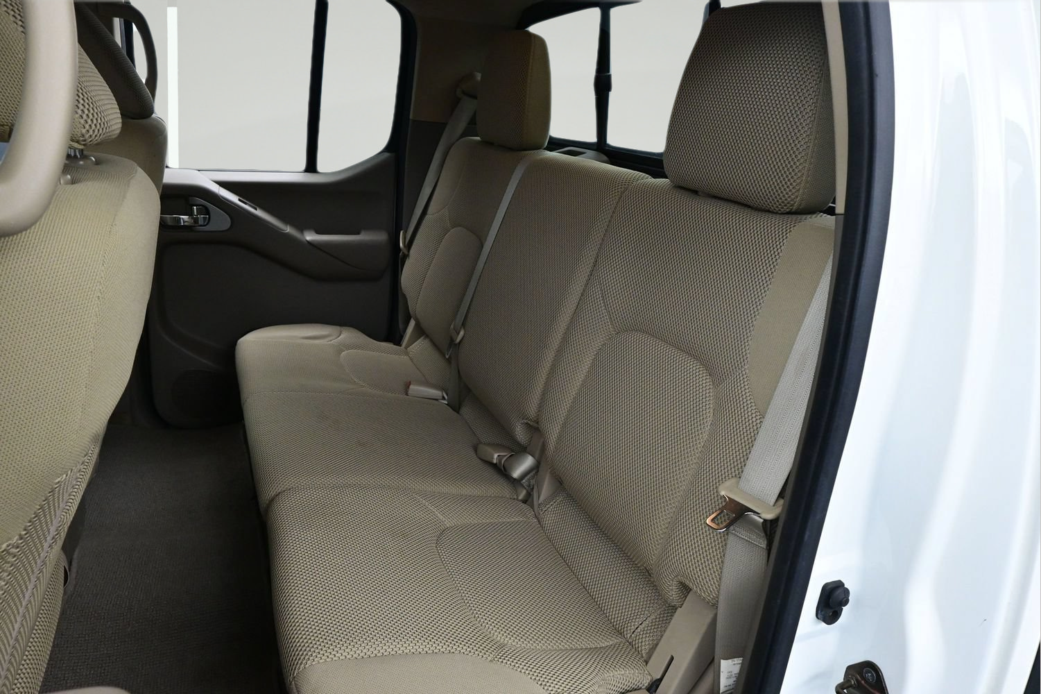 Used 2014 Nissan Frontier SV RWD image 11