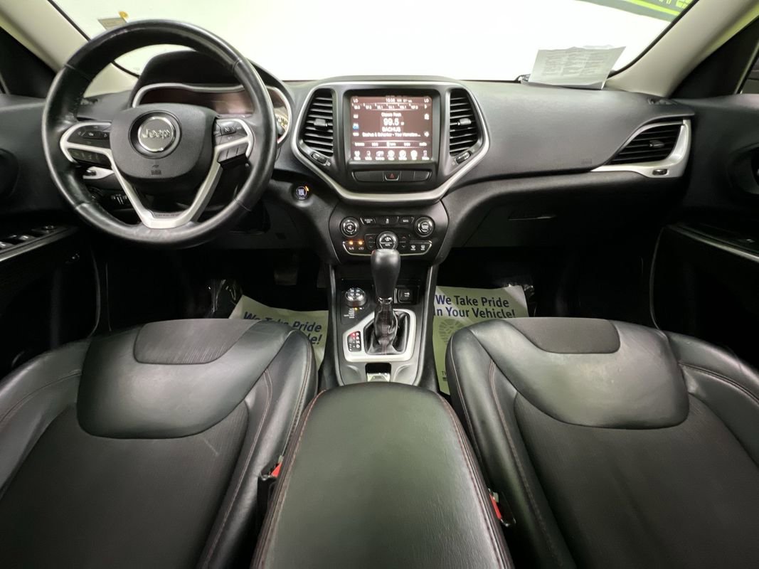 Used 2014 Jeep Cherokee Trailhawk w/ Comfort/Convenience Group AWD/4WD image 19