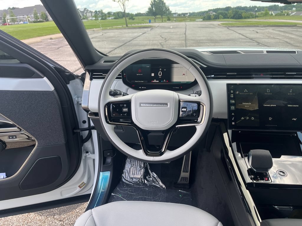 New 2026 Land Rover Range Rover Sport Dynamic SE AWD/4WD image 14