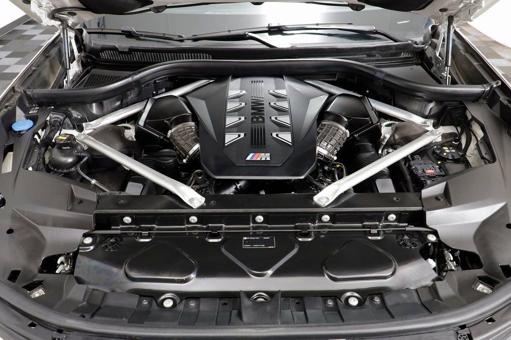 Certified 2023 BMW X7 M60i image 25