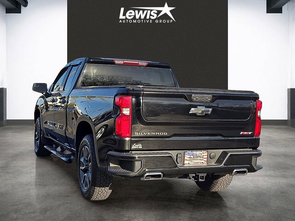 Used 2023 Chevrolet Silverado 1500 RST AWD/4WD image 3