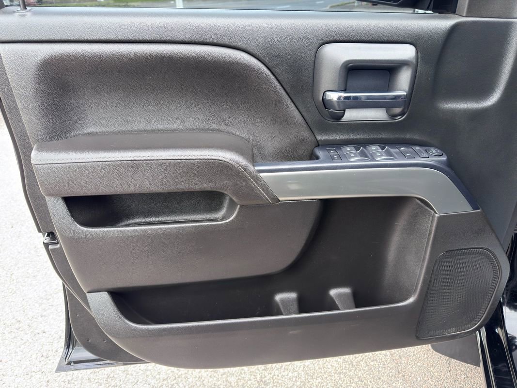 Used 2017 Chevrolet Silverado 1500 LT w/ All Star Edition image 9