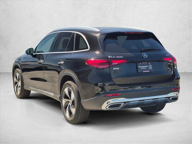 Used 2024 Mercedes-Benz GLC 300 4MATIC image 7