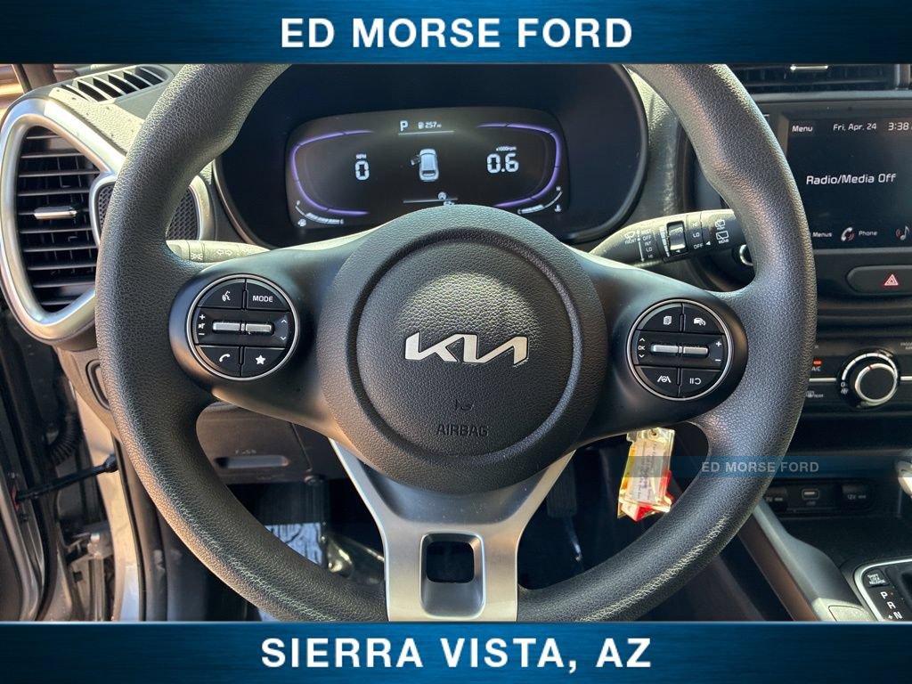 Certified 2025 Kia Soul LX FWD image 24