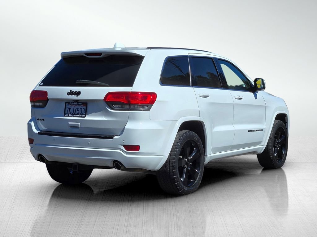 Used 2015 Jeep Grand Cherokee Altitude image 4