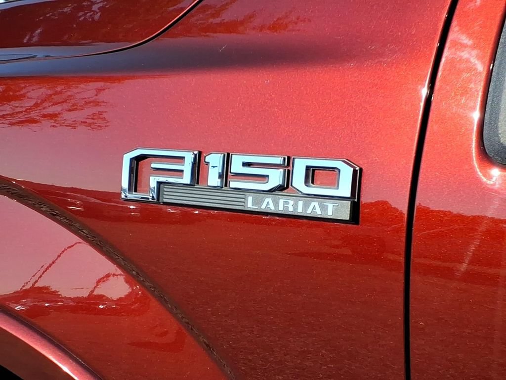 Used 2016 Ford F150 Lariat w/ Equipment Group 502A Luxury AWD/4WD image 12