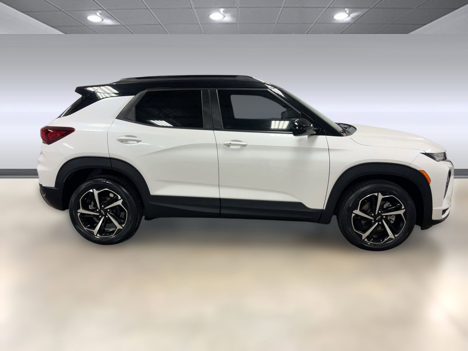 Used 2023 Chevrolet TrailBlazer RS w/ Technology Package image 7