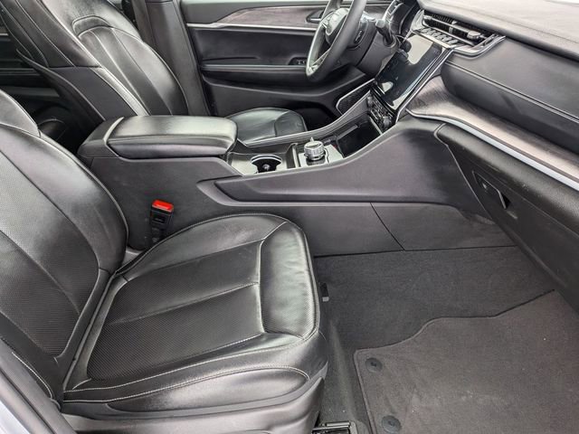 Used 2024 Jeep Grand Cherokee L Limited w/ Luxury Tech Group II image 33