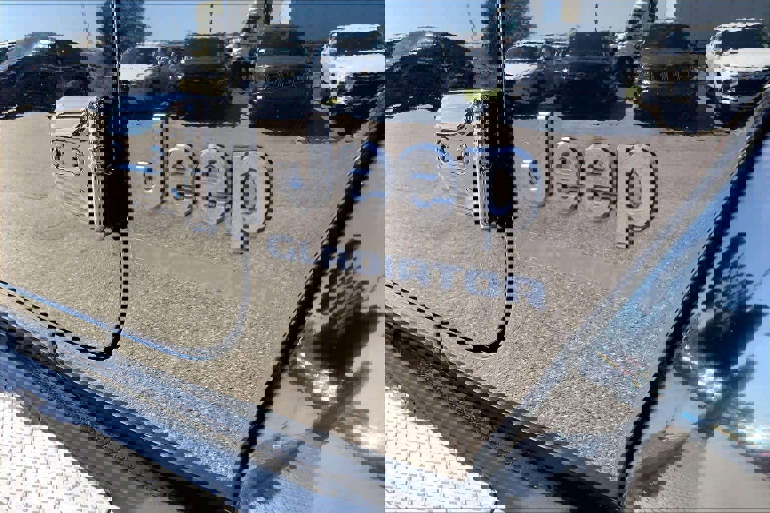 Used 2022 Jeep Gladiator Sport image 30