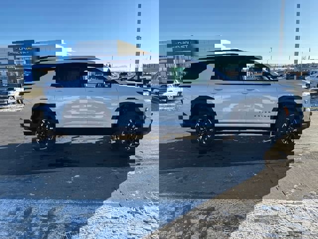 New 2026 Chevrolet Traverse Z71 w/ Driver Confidence Package image 2