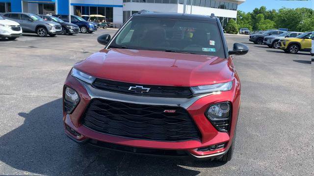 Certified 2023 Chevrolet TrailBlazer RS w/ Sun and Liftgate Package AWD/4WD image 3