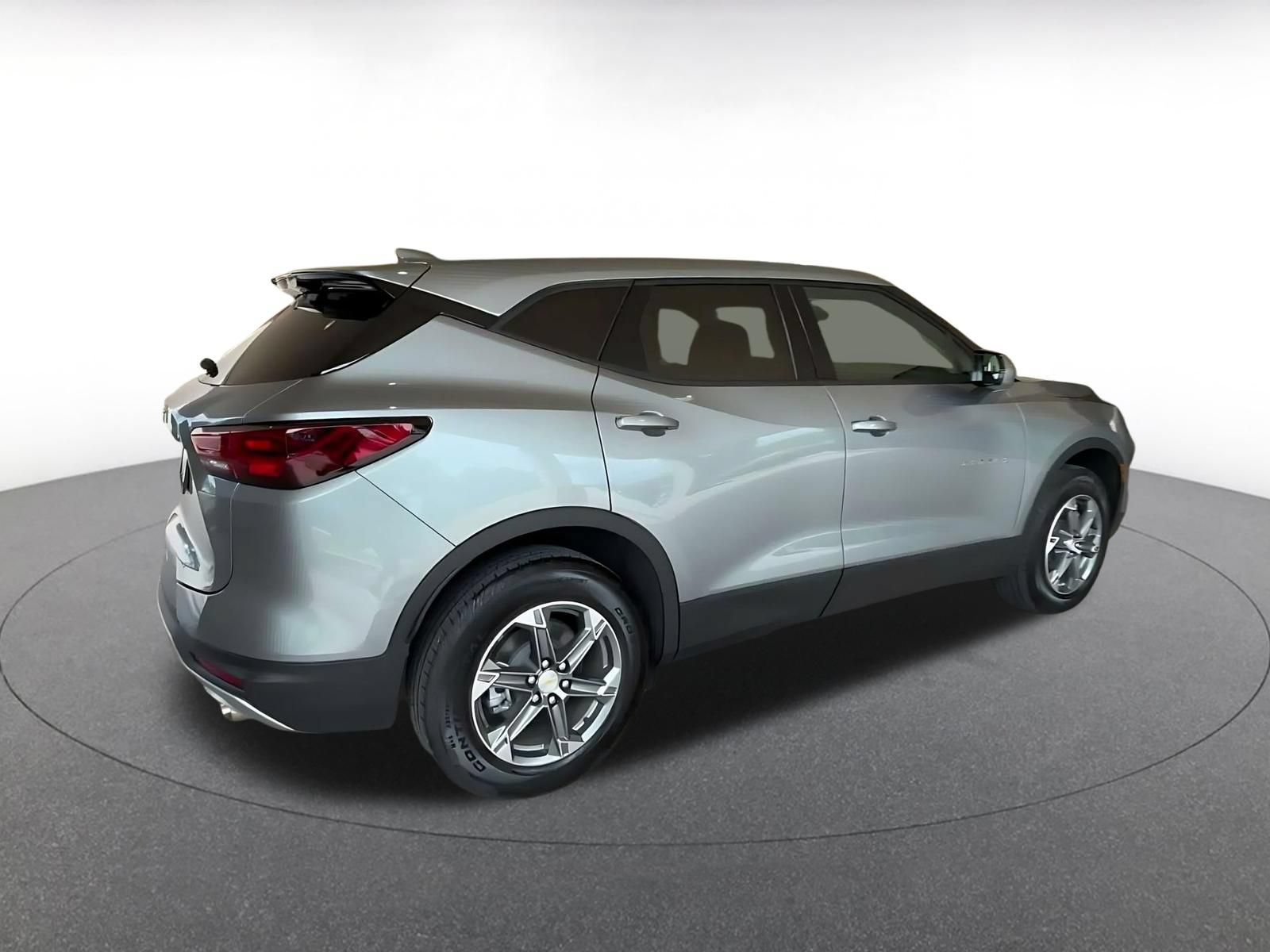 Used 2026 Chevrolet Blazer LT FWD image 13