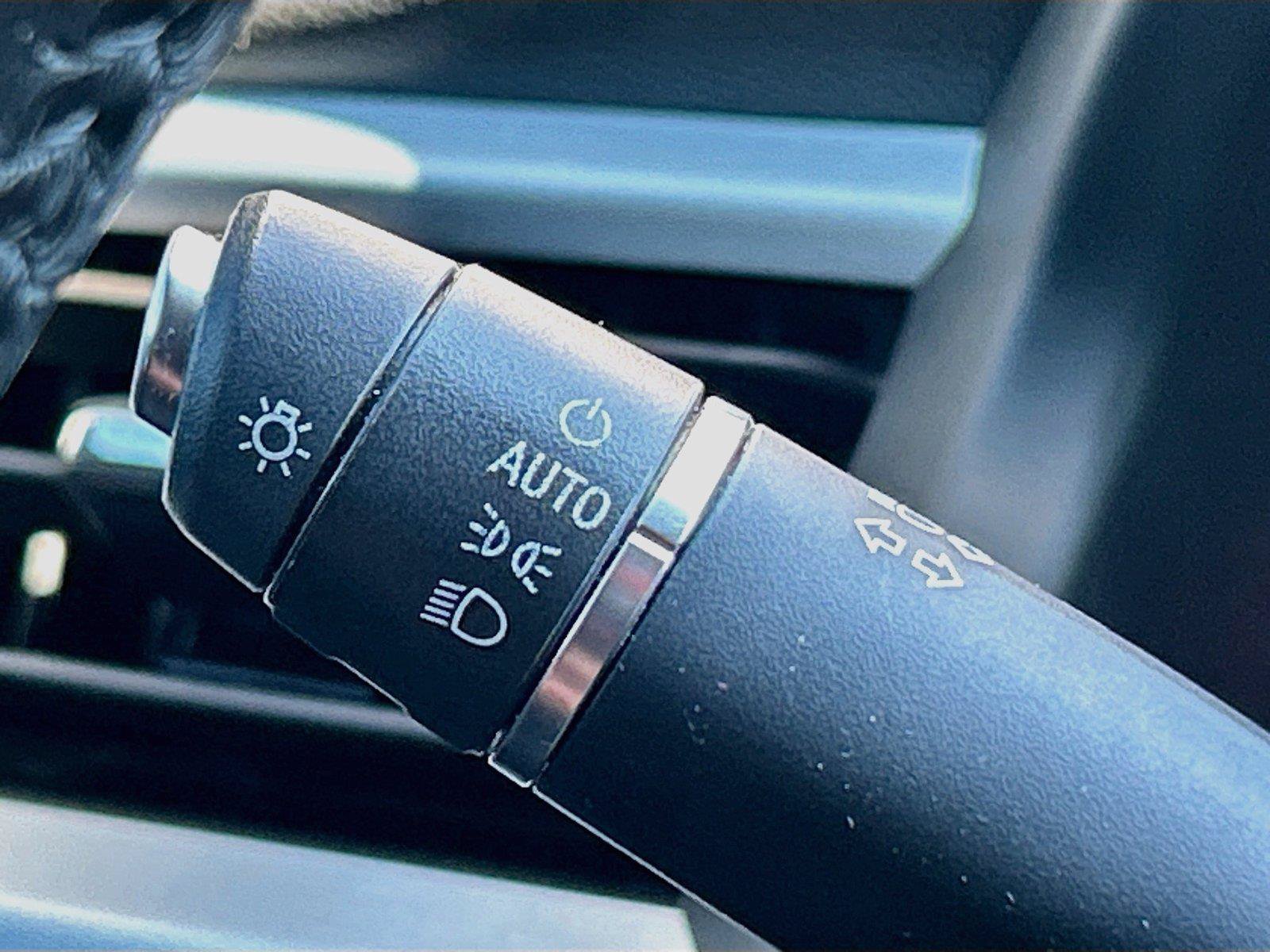 Used 2019 GMC Acadia SLE FWD image 34