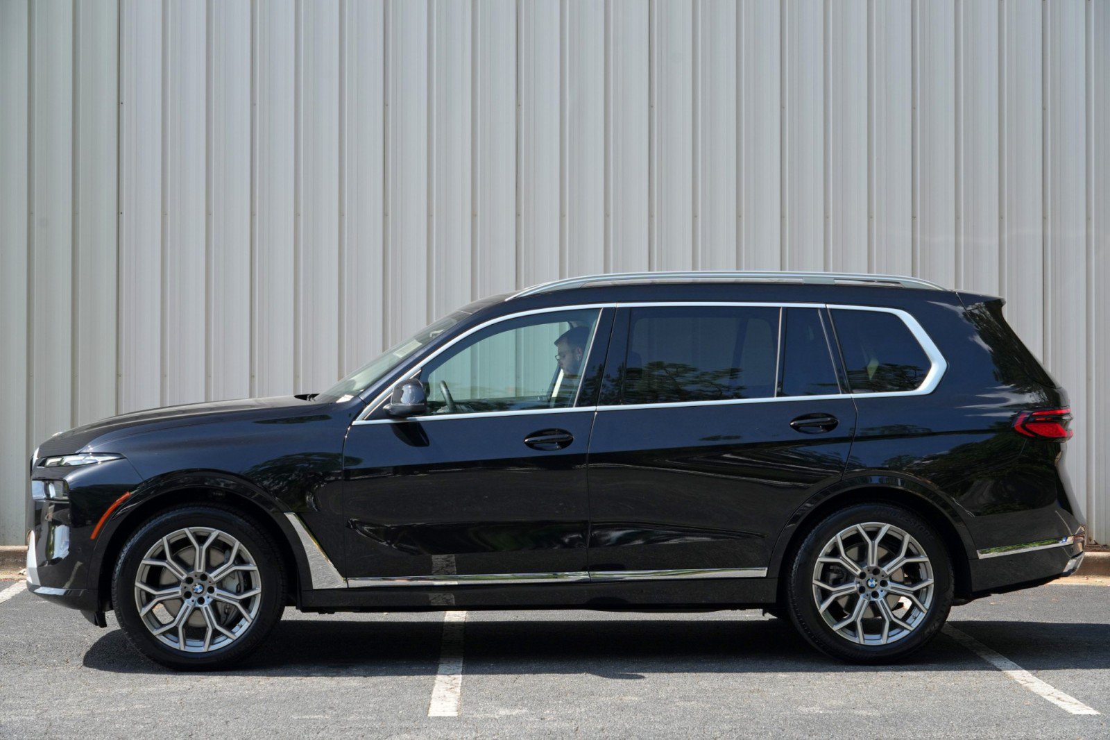 Used 2024 BMW X7 xDrive40i AWD/4WD image 54