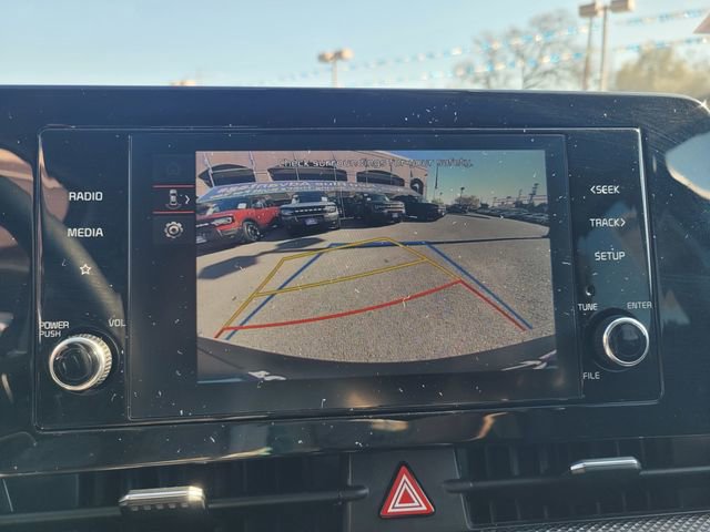 Used 2025 Kia Sportage LX image 20