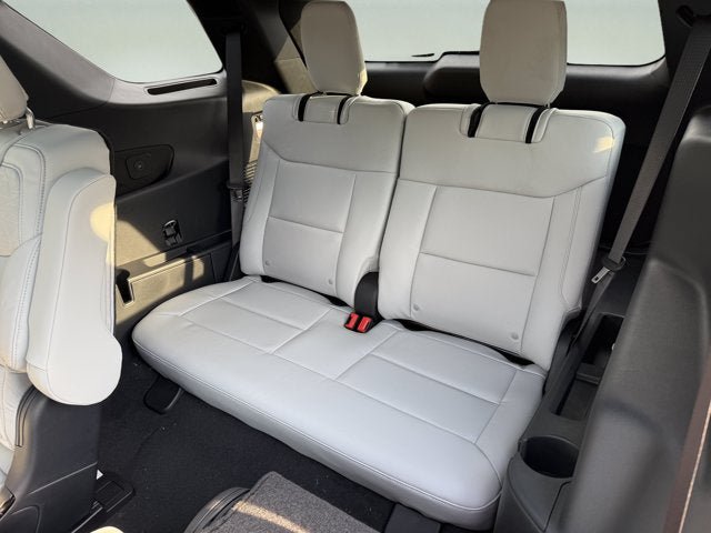 New 2027 Ford Explorer Platinum w/ 3.0L Ultimate Package AWD/4WD image 11