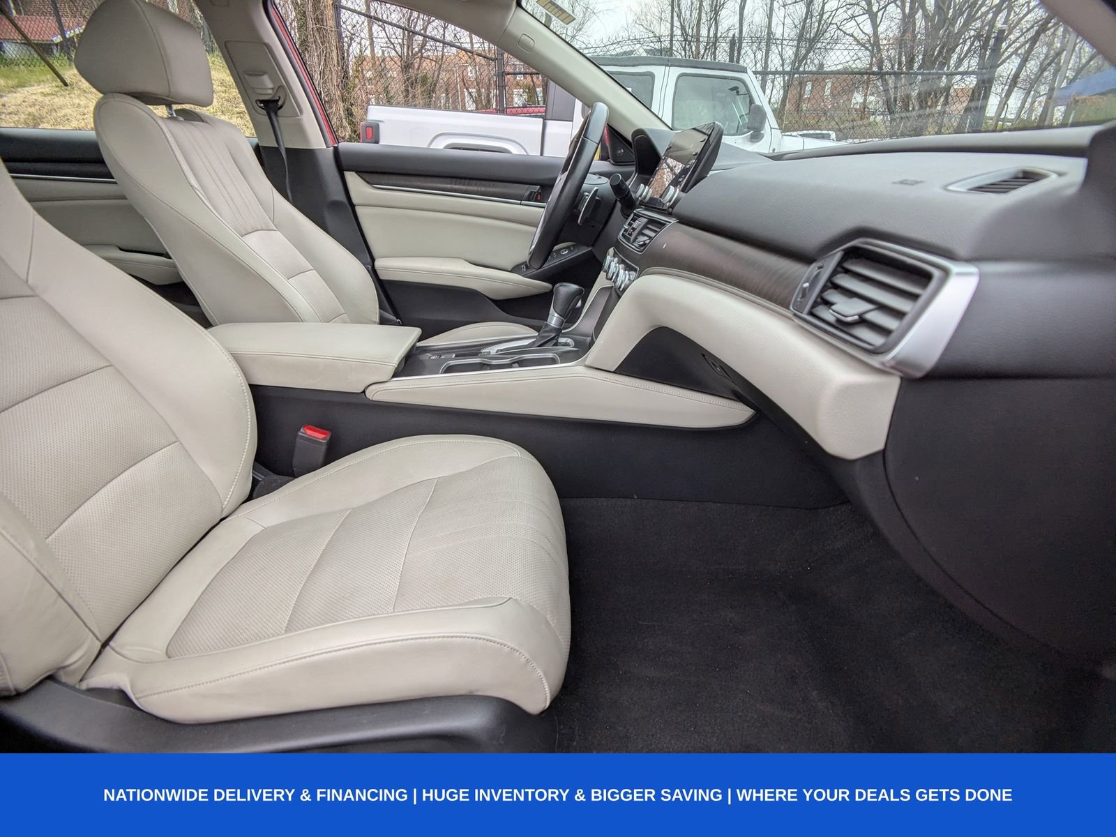 Used 2018 Honda Accord Touring image 12