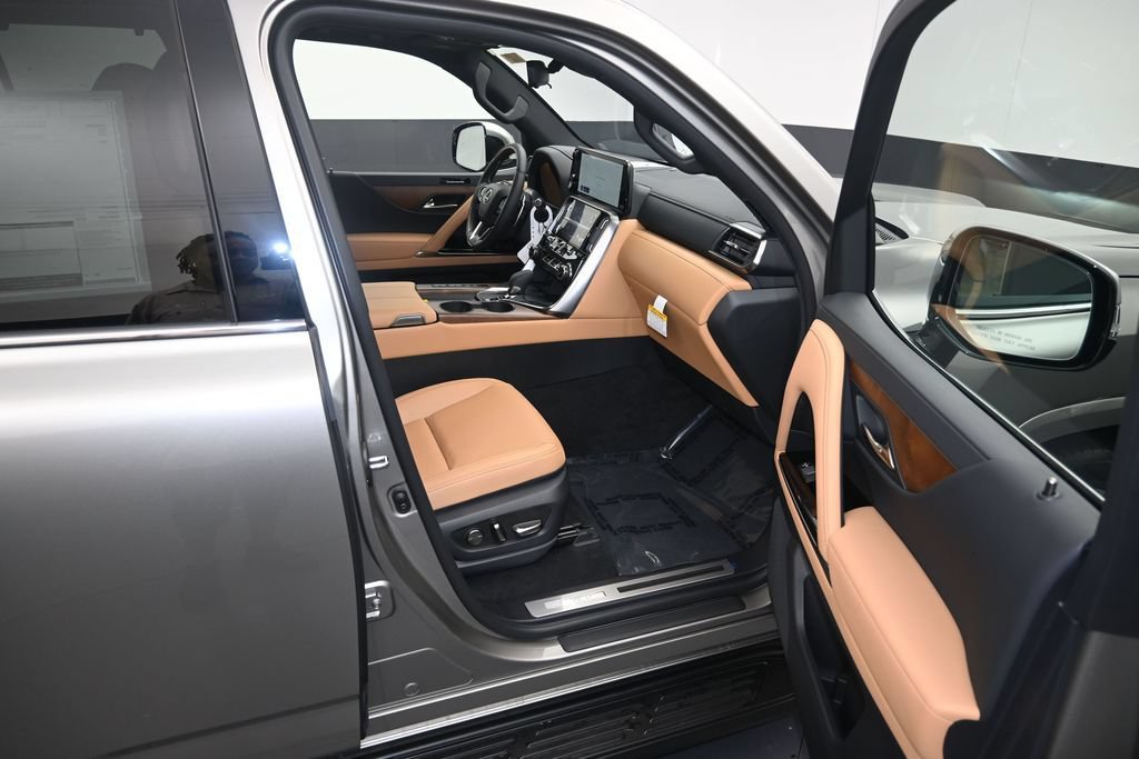 New 2026 Lexus LX 700h Luxury AWD/4WD image 10