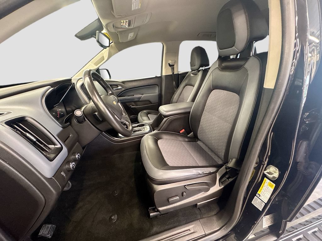 Used 2017 Chevrolet Colorado Z71 AWD/4WD image 20