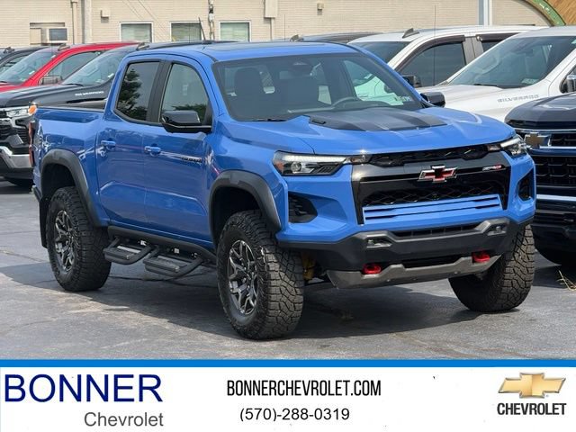 Used 2026 Chevrolet Colorado ZR2 w/ Technology Package AWD/4WD image 1